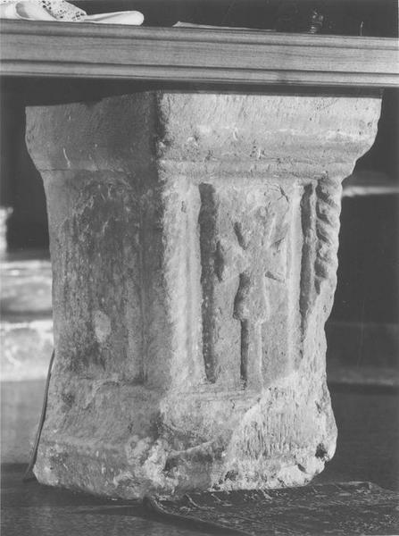 autel (autel cippe), vue générale