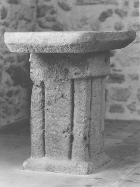 autel (autel cippe), vue générale