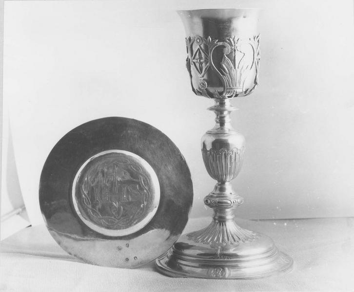 calice, patène, vue générale - © Ministère de la Culture (France), Médiathèque du patrimoine et de la photographie (objets mobiliers), tous droits réservés