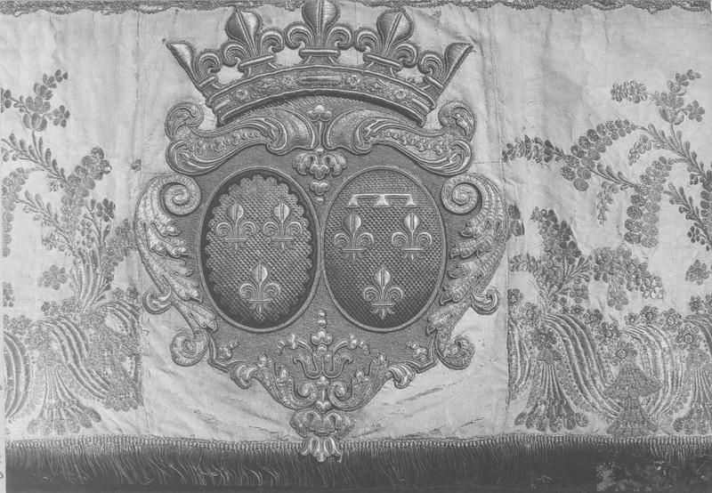 dais d'autel, détail - © Ministère de la Culture (France), Médiathèque du patrimoine et de la photographie (objets mobiliers), tous droits réservés