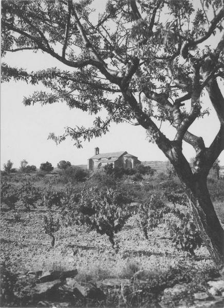 vue générale de la chapelle dans son environnement