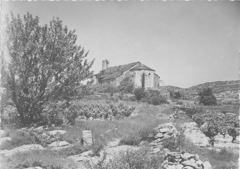 vue générale de la chapelle dans son environnement - © Ministère de la Culture (France), Médiathèque du patrimoine et de la photographie (objets mobiliers), tous droits réservés