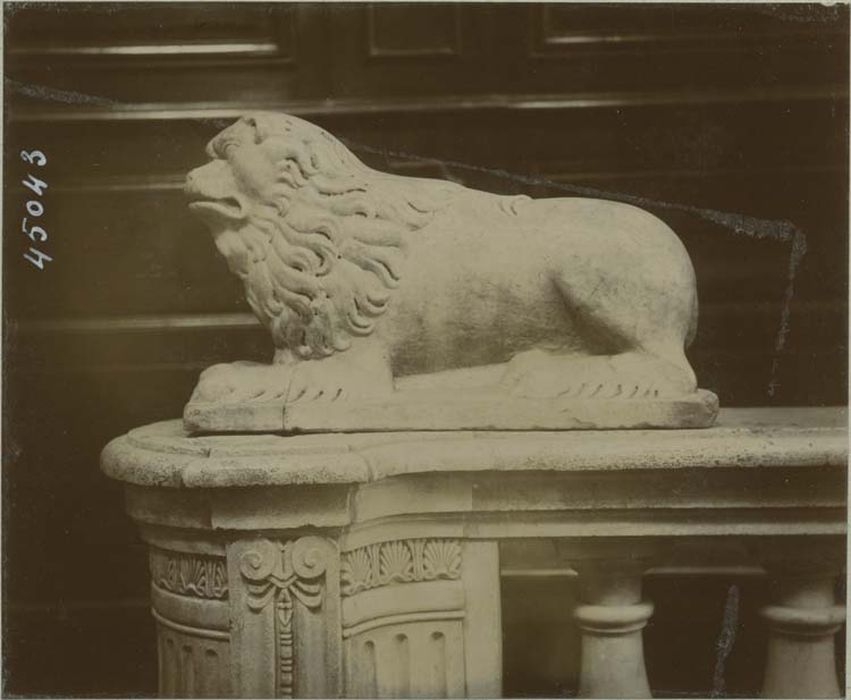 statue : Lion