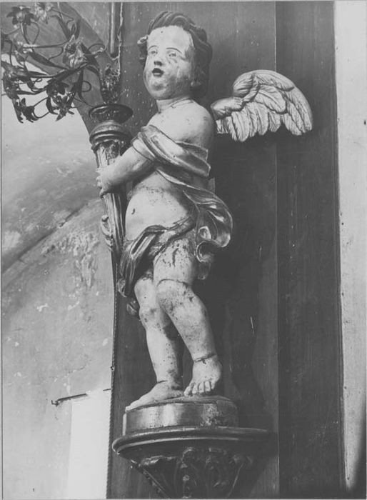 statue (grandeur nature) : Angelot porteurs de torche - © Ministère de la Culture (France), Médiathèque du patrimoine et de la photographie, diffusion RMN-GP