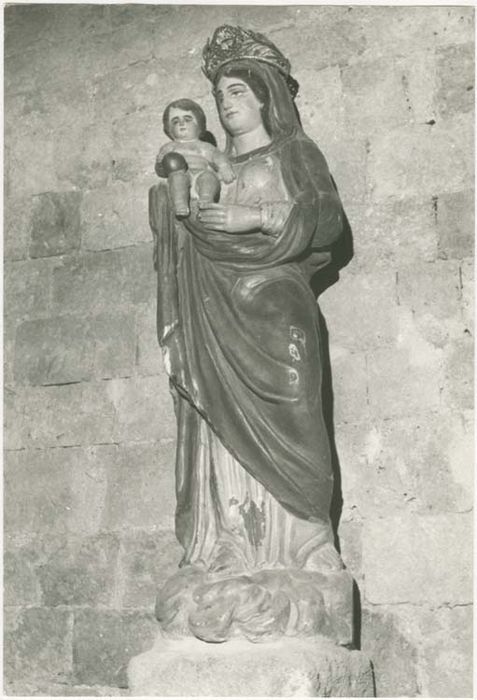 Statue (petite nature) : Vierge à l'Enfant (1)