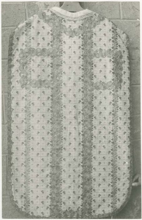chasuble (ornement blanc) - © Ministère de la Culture (France), Médiathèque du patrimoine et de la photographie, diffusion GrandPalaisRmn Photo