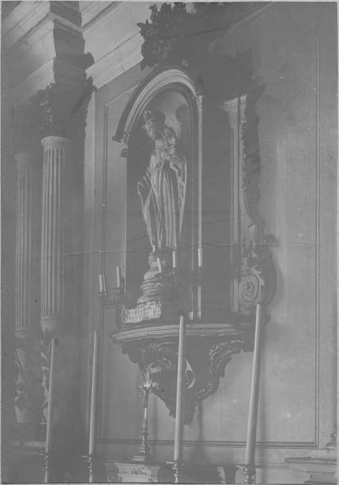 statue : Vierge à l'Enfant