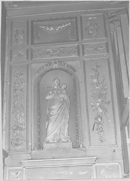 statue du retable du maître-autel : saint Pierre, vue générale