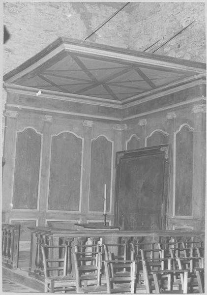 plafond, lambris de revêtement, clôture des fonts baptismaux, vue générale - © Ministère de la Culture (France), Médiathèque du patrimoine et de la photographie (objets mobiliers), tous droits réservés