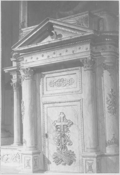 autel, exposition, retable (maître-autel), vue partielle - © Ministère de la Culture (France), Médiathèque du patrimoine et de la photographie (objets mobiliers), tous droits réservés