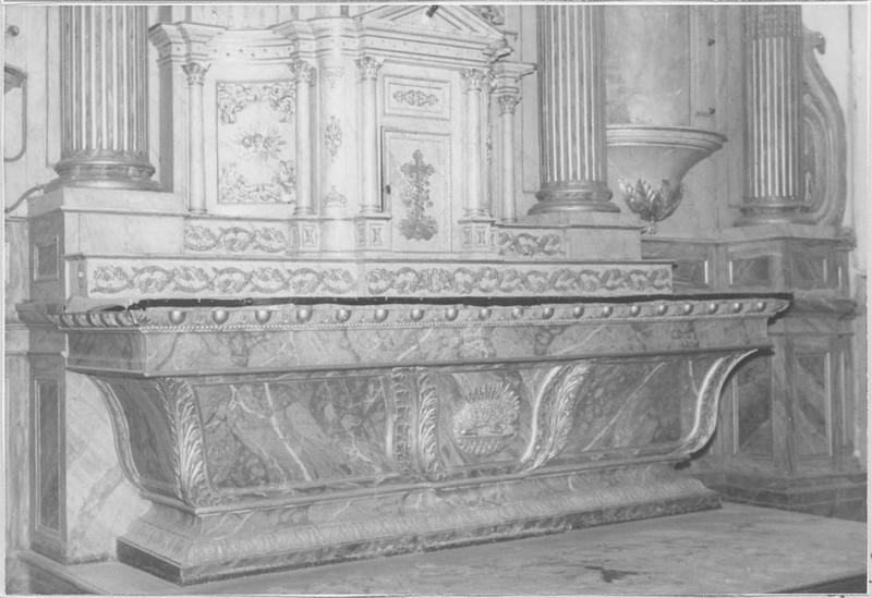 autel, exposition, retable (maître-autel), vue partielle - © Ministère de la Culture (France), Médiathèque du patrimoine et de la photographie (objets mobiliers), tous droits réservés