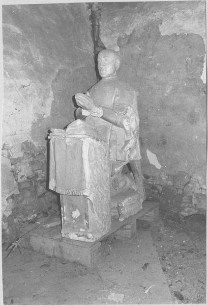 monument funéraire de Jean de Saint-Amadour, vicomte de Guignen, grand veneur, chambellan et grand maître des Eaux-et-forêts de Bretagne, vue générale