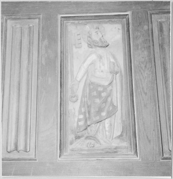 bas-relief, apôtre : Pierre, vue générale