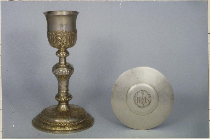 calice, patène, vue générale - © Ministère de la Culture (France), Médiathèque du patrimoine et de la photographie (objets mobiliers), tous droits réservés