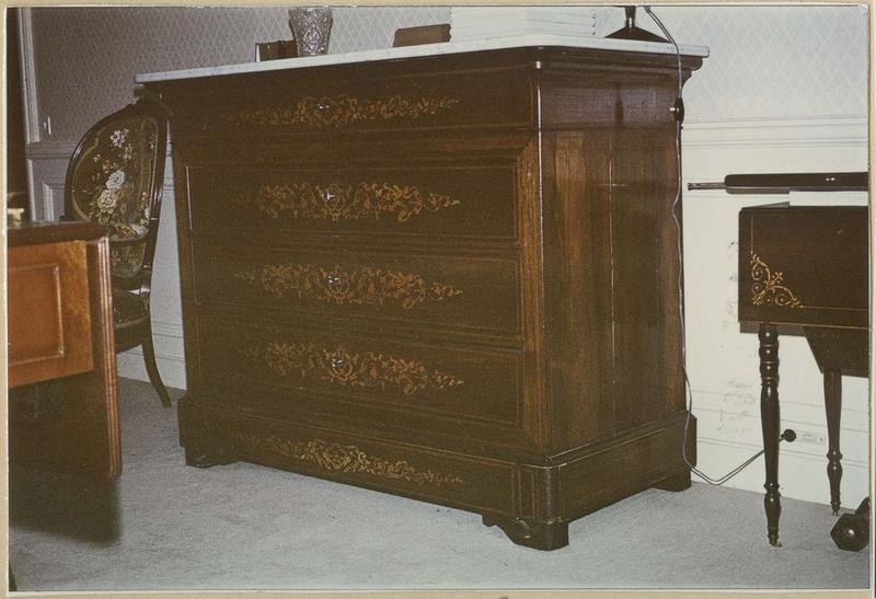 commode, vue générale