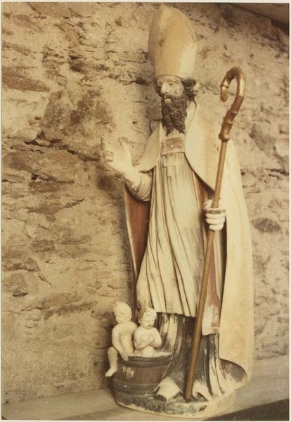 statue : saint Nicolas, vue générale