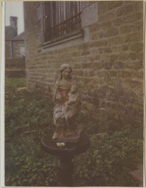 statuette : Vierge à l'Enfant, vue générale