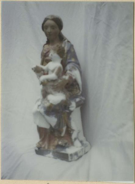 statuette : Vierge à l'Enfant, vue générale