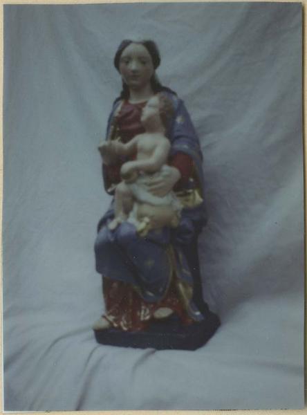 statuette : Vierge à l'Enfant, vue générale