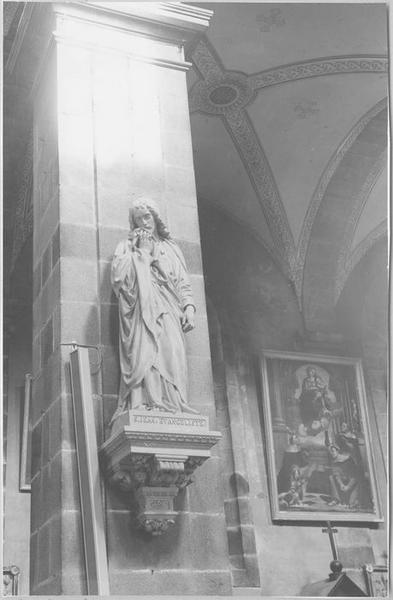 statue : saint Jean l'évangéliste, vue générale - © Ministère de la Culture (France), Médiathèque du patrimoine et de la photographie (objets mobiliers), tous droits réservés