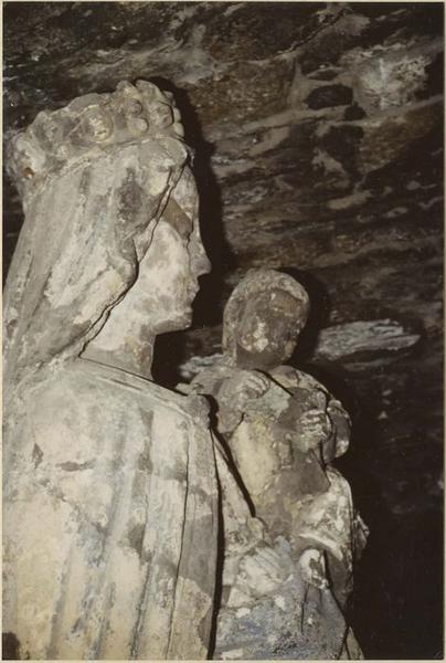 statue dite Notre-Dame-de-la-Grand-Porte : Vierge à l'Enfant, détail