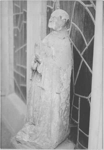 statuette de Robert de Grasménil, vue générale - © Ministère de la Culture (France), Médiathèque du patrimoine et de la photographie (objets mobiliers), tous droits réservés