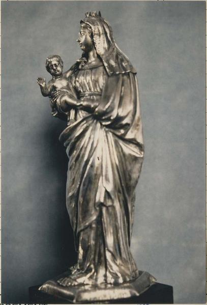 statuette : Vierge à l'Enfant, vue générale