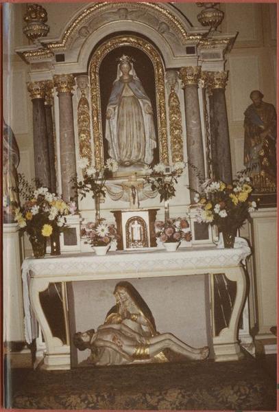 groupe sculpté : Vierge de Douleur, vue générale