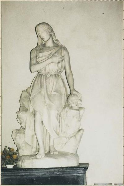 statue : Madeleine pénitente, vue générale - © Ministère de la Culture (France), Médiathèque du patrimoine et de la photographie (objets mobiliers), tous droits réservés