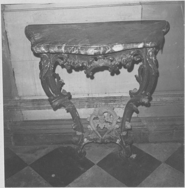 console, vue générale - © Ministère de la Culture (France), Médiathèque du patrimoine et de la photographie (objets mobiliers), tous droits réservés