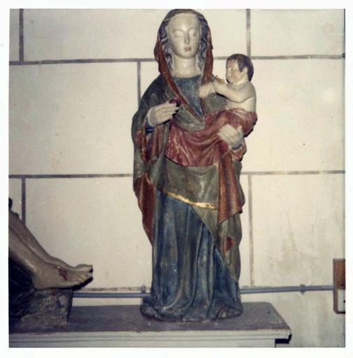 Statue : Vierge à l'Enfant