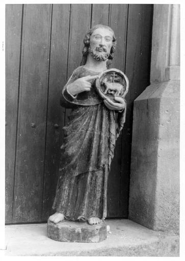 statue : Saint Jean-Baptiste, restaurée par Mainponte en 1973