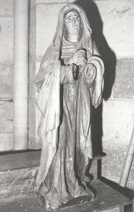 statue : Vierge de Calvaire