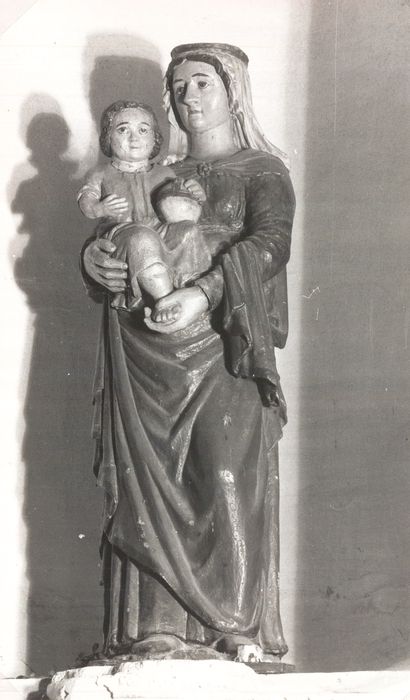 Statue : Vierge à l'Enfant