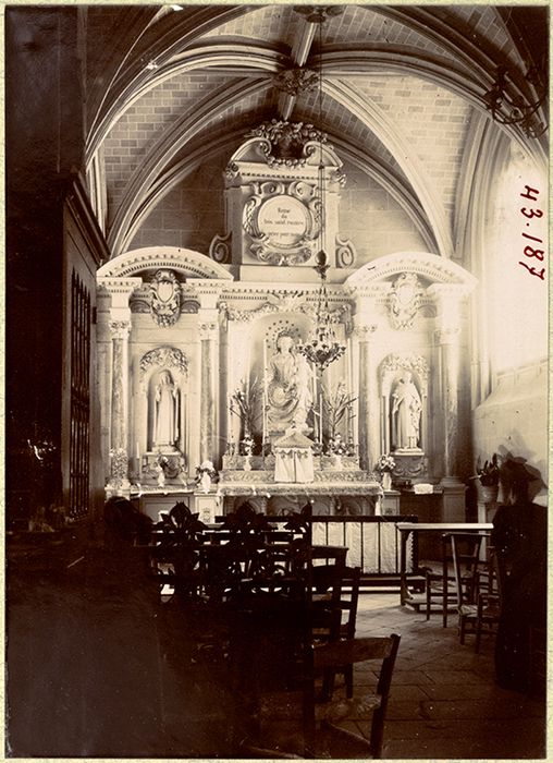 Retable, statue : Vierge à l'Enfant (la)