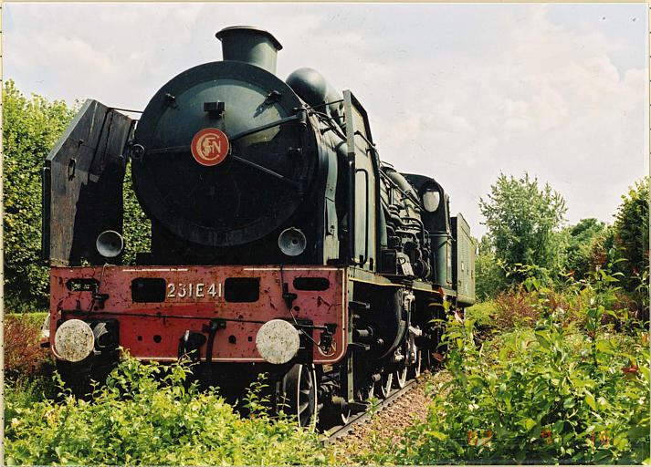 Locomotive à vapeur : Pacific 231 E 41 et tender 38 A 16