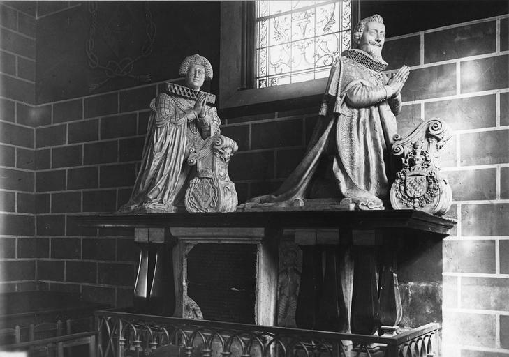 statues (2) (statue funéraire) de Martin du Bellay, prince d'Yvetot, et de Louise de Sapvenières - © Ministère de la Culture (France), Médiathèque du patrimoine et de la photographie (objets mobiliers), tous droits réservés