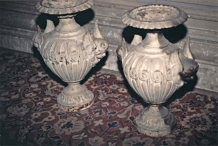 vases décoratifs (2) (paire) - © Ministère de la Culture (France), Médiathèque du patrimoine et de la photographie, diffusion RMN-GP