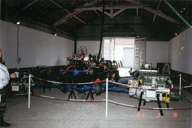 instrument de démonstration en mécanique dit de 'Connaissance du matériel automobile'