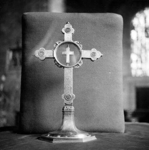 croix-reliquaire - © Ministère de la Culture (France), Médiathèque du patrimoine et de la photographie (objets mobiliers), tous droits réservés