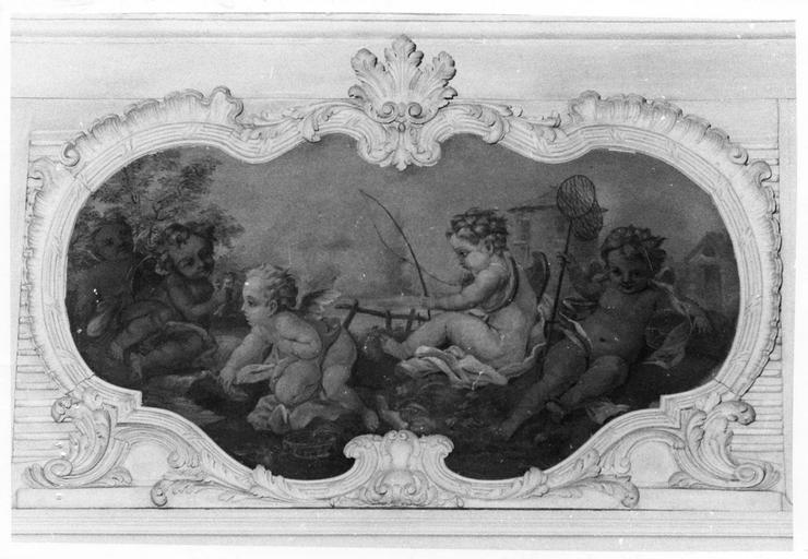 décor du salon du préfet : lambris de revêtement, tableau, détail