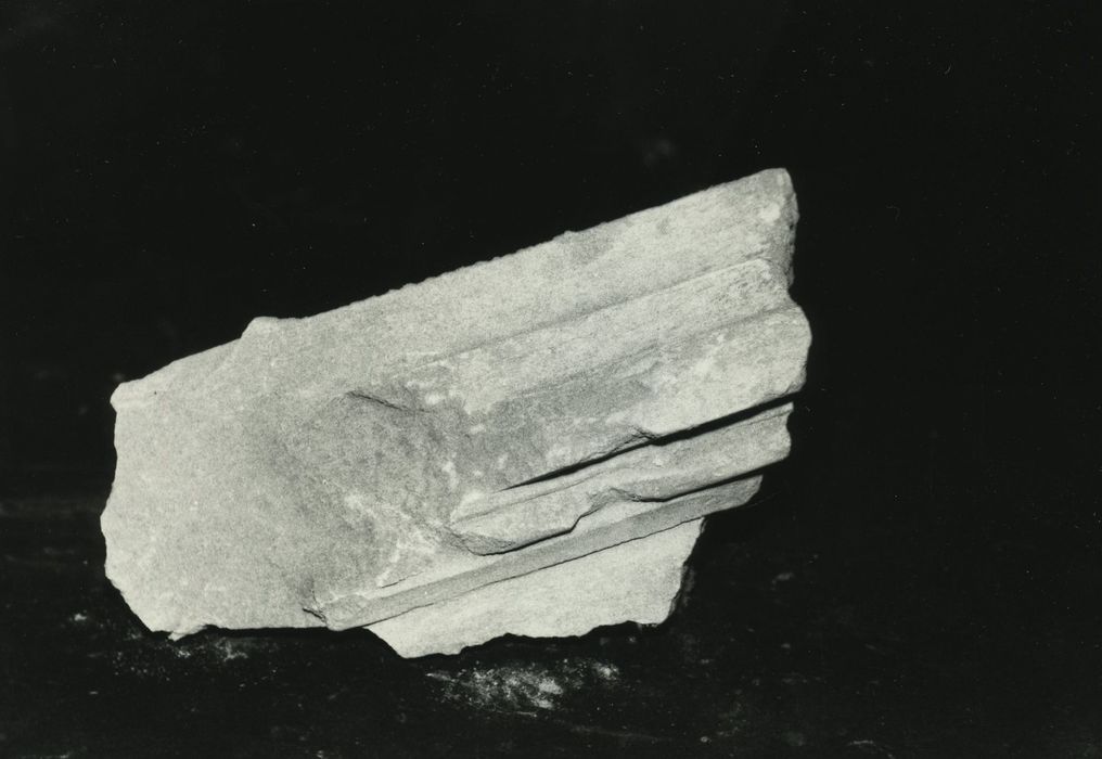 fragment architectural : Corniche provenant de la chapelle des Boucicaut
