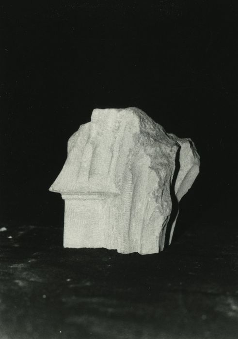 fragment architectural : Corniche (?) de la chapelle des Boucicaut
