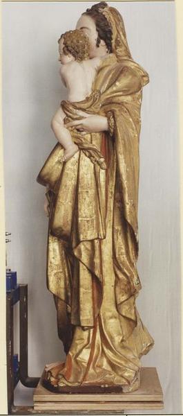 statue : Vierge à l'Enfant, profil gauche, vue générale