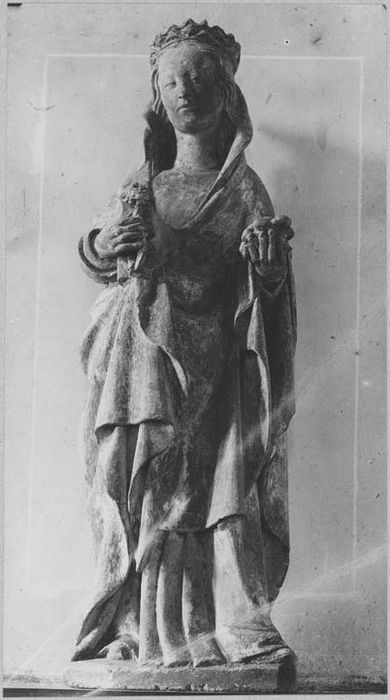 statue : Sainte Elizabeth-de-Hongrie