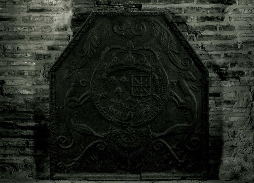 plaque de cheminée