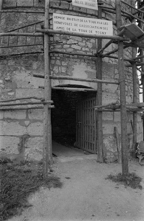 Porte prise au moment de la restauration du moulin