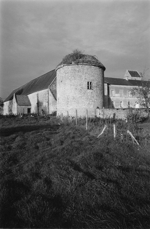 Colombier et bâtiments de l’abbaye