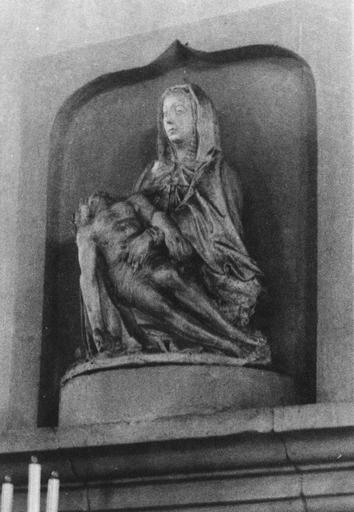 Statue : Vierge de Pitié