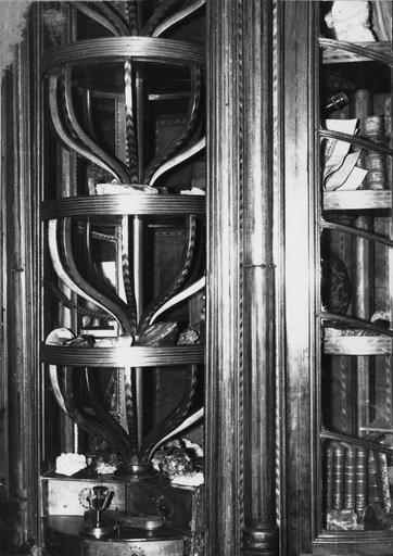 meuble minéralogique (vitrine), détail